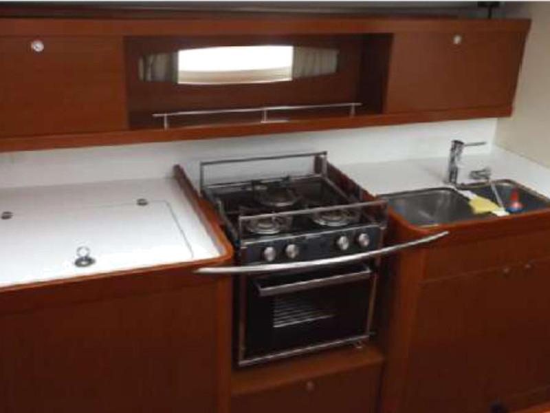 Book yachts online - sailboat - Oceanis 50 Family - In Compliance - rent