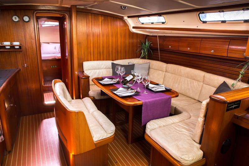 Book yachts online - sailboat - Bavaria 44 - Bavaria 44 (2002) - rent