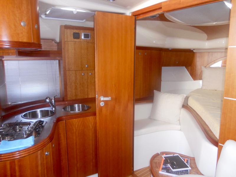 Book yachts online - motorboat - Salpa 38.5 - Safina Blu - rent