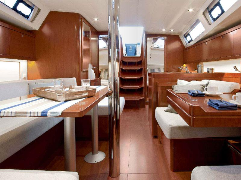 Book yachts online - sailboat - Oceanis 41 - Ocellot blue (PMI) - rent