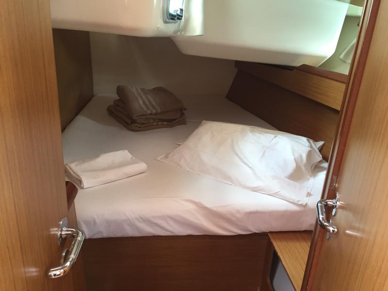 Book yachts online - sailboat - Sun Odyssey 45 08 - Sargas - rent