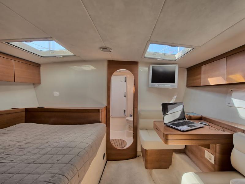 Book yachts online - sailboat - Shipman 50 - Saint Maxime - rent