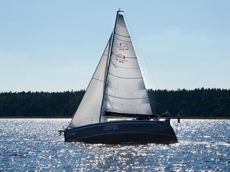 Book yachts online - sailboat - Maxus 33.1 RS Standard - LEROS - rent