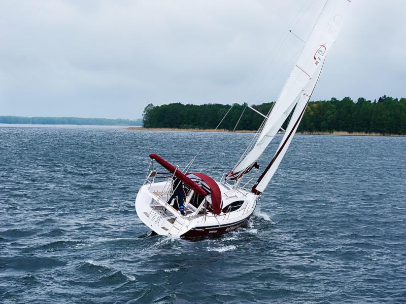 Book yachts online - sailboat - Maxus 33.1 RS Prestige - MARY JANE  - rent