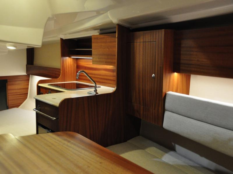 Book yachts online - sailboat - Maxus Evo 24 Prestige + - MISTY RAIN - rent