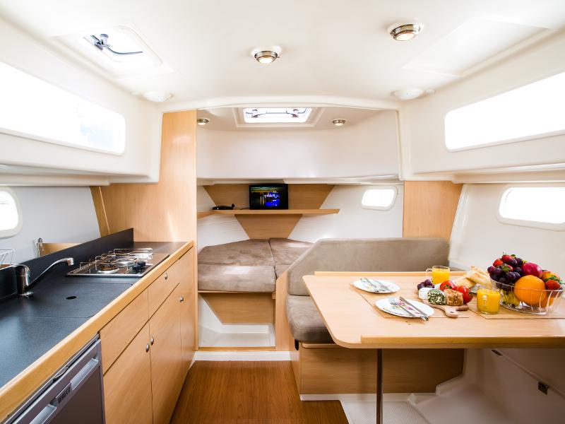 Book yachts online - motorboat - Nautika MC - Nautika MC - rent