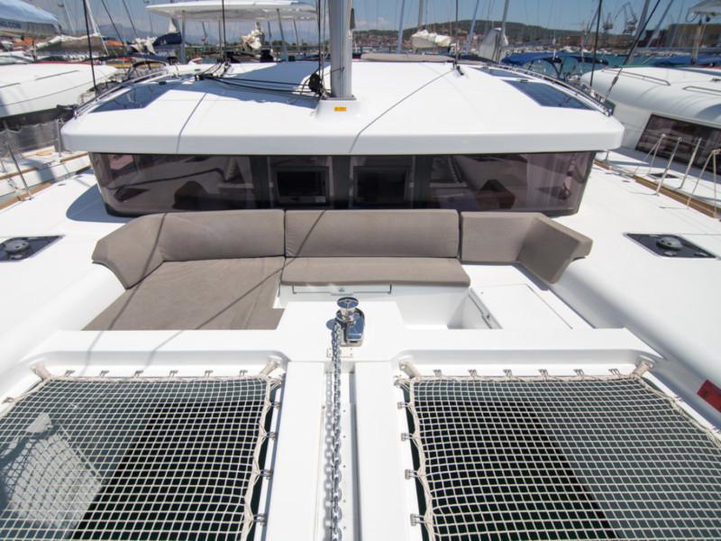 Book yachts online - catamaran - Lagoon 450 - Northern Breeze - rent