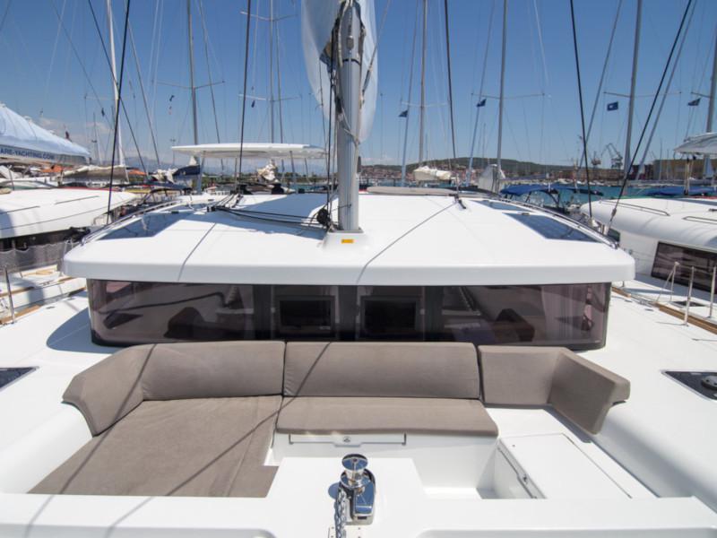 Book yachts online - catamaran - Lagoon 450 - Northern Breeze - rent