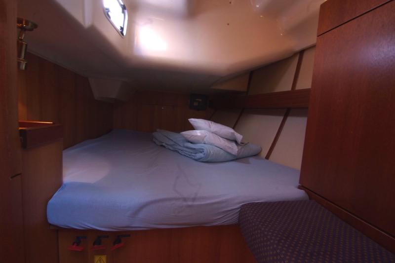 Book yachts online - sailboat - Elan 384 Impression - ALHAMBRA - rent