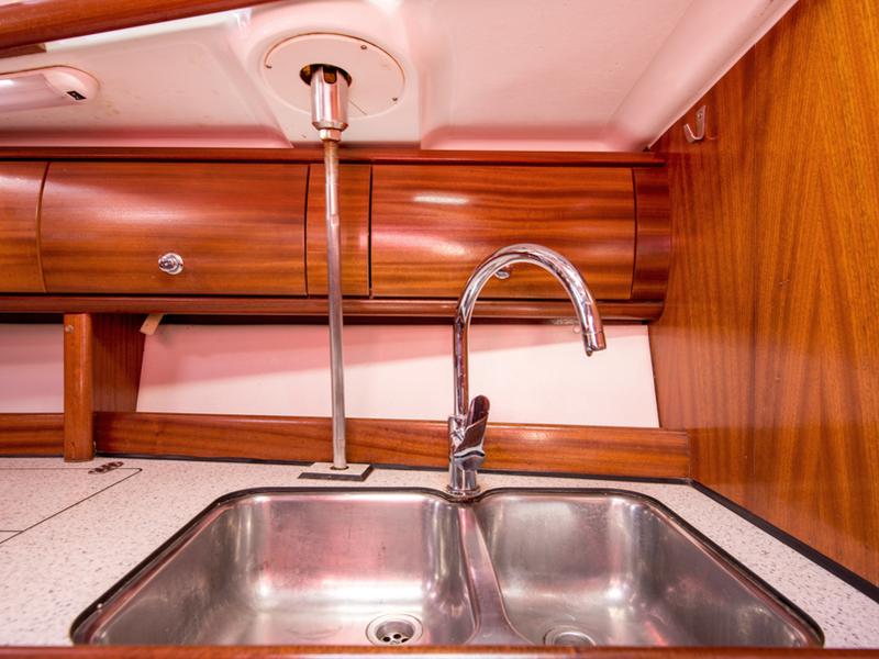 Book yachts online - sailboat - Bavaria 38 - Arcturos - rent