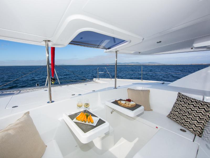 Book yachts online - catamaran - Sunsail 444 - Sunsail 444 (2014) - rent