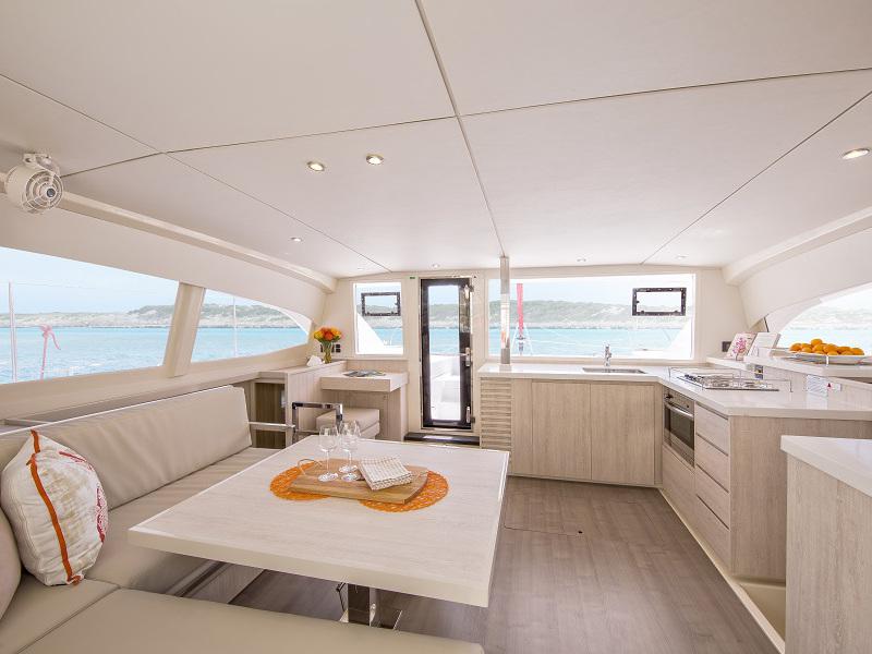 Book yachts online - catamaran - Sunsail 404 - Sunsail 404 (2018) - rent