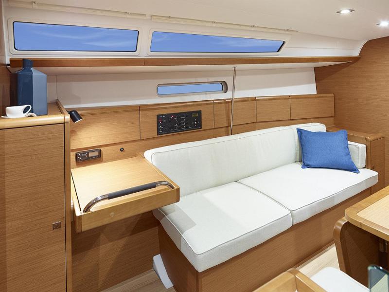 Book yachts online - sailboat - Sunsail 38 - Sunsail 38 (2016) - rent