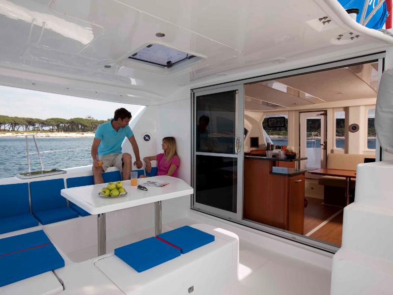 Book yachts online - catamaran - Sunsail 444 - Sunsail 444 (2013) - rent