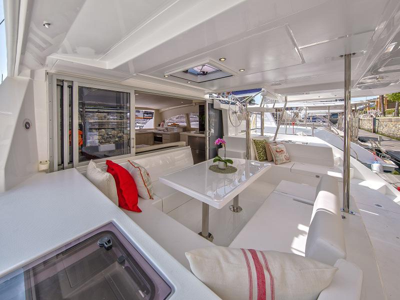 Book yachts online - catamaran - Sunsail 404 - Sunsail 404 (2015) - rent