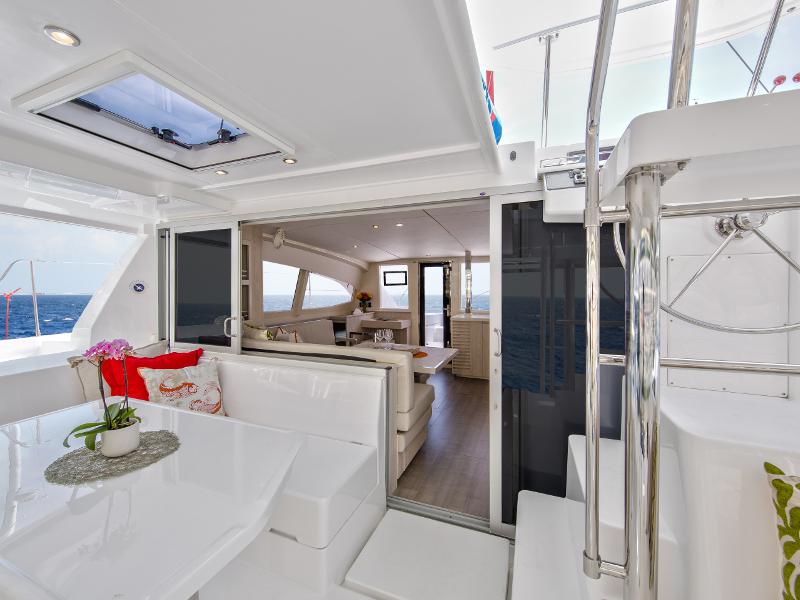 Book yachts online - catamaran - Sunsail 404 - Sunsail 404 (2015) - rent