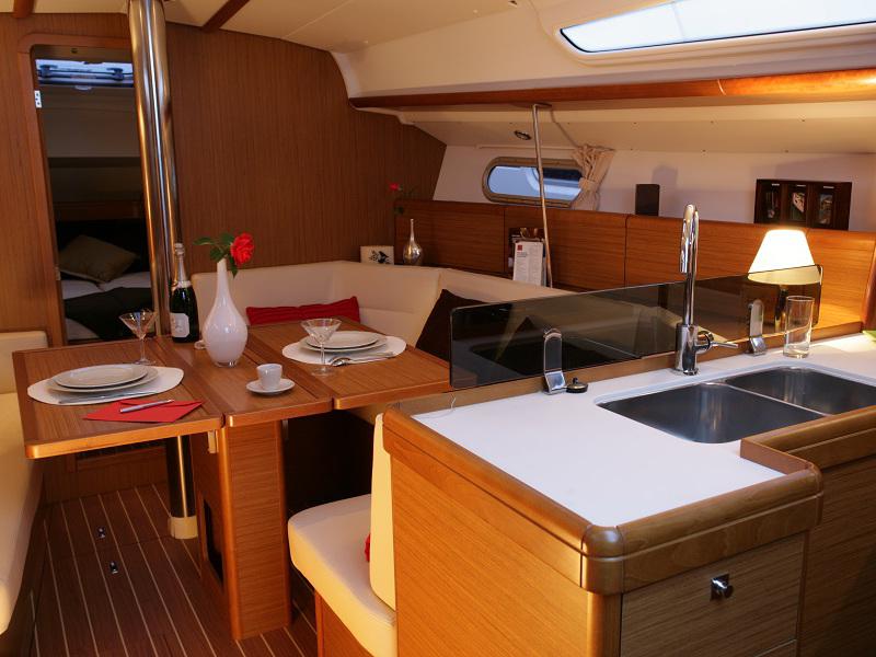 Book yachts online - sailboat - Sunsail 36i - Sunsail 36i (2012) - rent