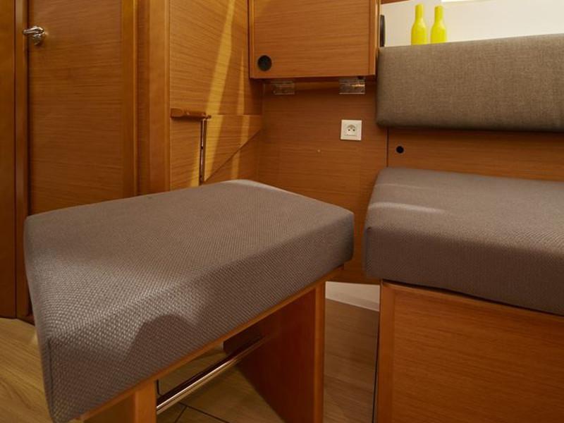 Book yachts online - sailboat - Sun Odyssey 349 - DnA - rent
