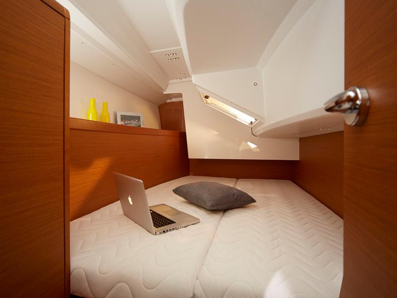 Book yachts online - sailboat - Sun Odyssey 349 - DnA - rent