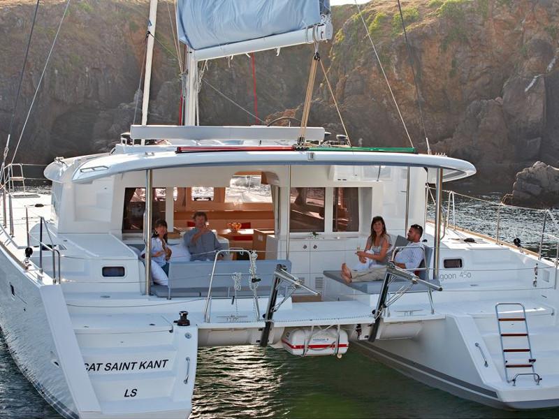 Book yachts online - catamaran - Skippered Lagoon 450 F - Lag45001 - rent