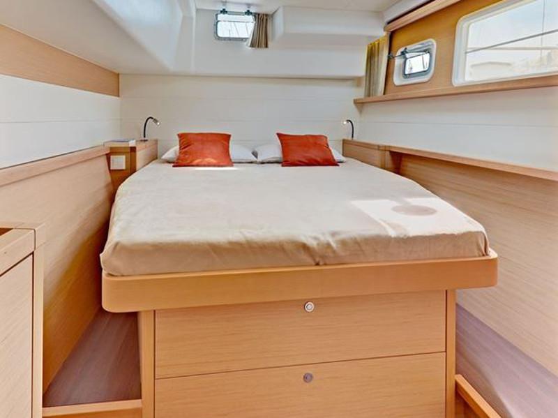 Book yachts online - catamaran - Skippered Lagoon 450 F - Lag45001 - rent