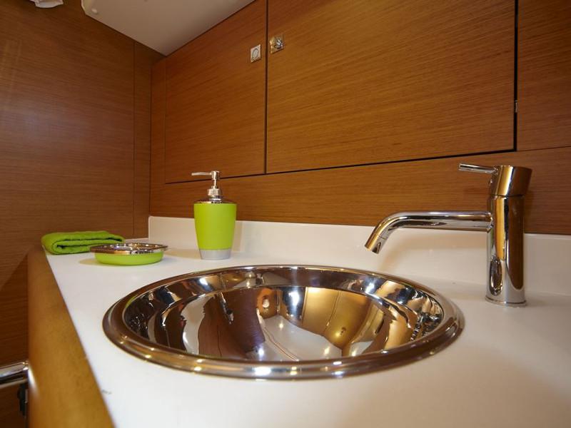 Book yachts online - sailboat - Sun Odyssey 449 - KALLI ZOI II - rent