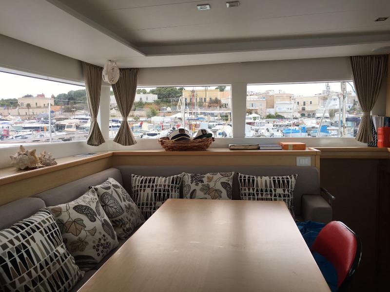 Book yachts online - catamaran - Lagoon 450 - Delicia - rent