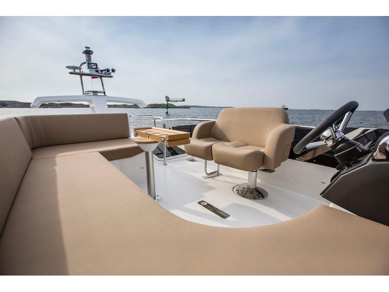 Book yachts online - motorboat - Nimbus 405 Flybridge - Wanderlust - rent