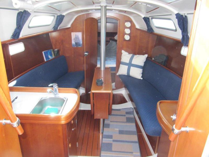 Book yachts online - sailboat - Oceanis 311 Clipper - Resa II - rent