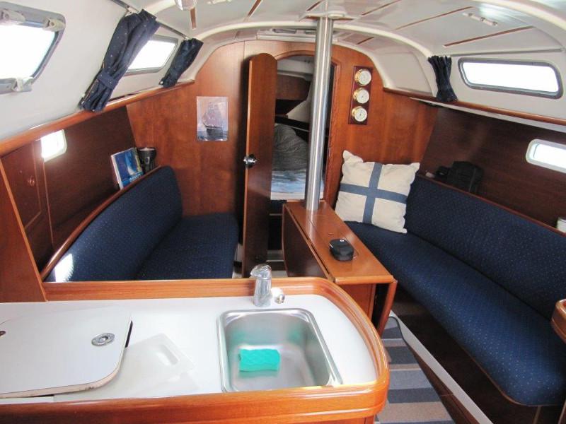 Book yachts online - sailboat - Oceanis 311 Clipper - Resa II - rent