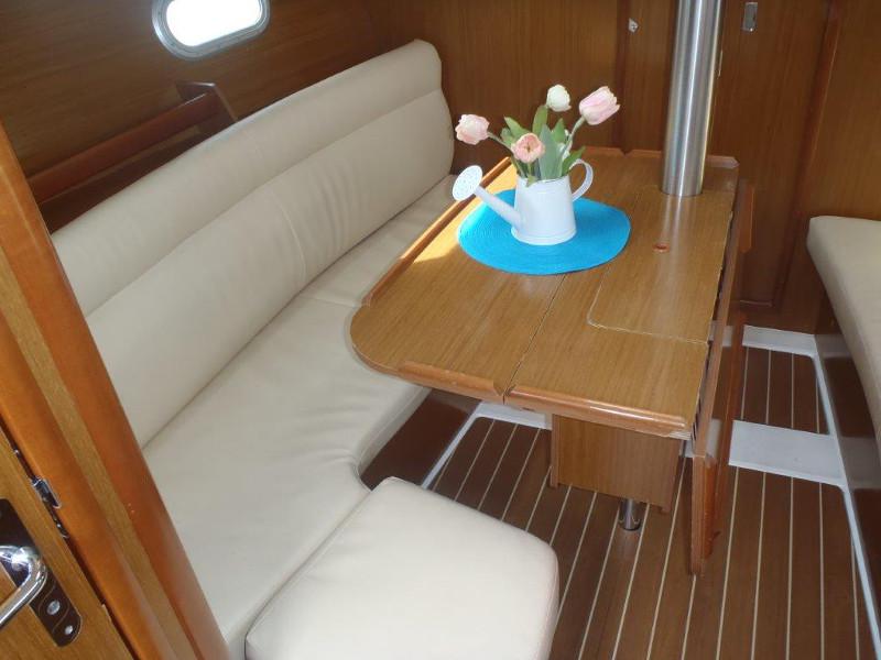 Book yachts online - sailboat - Sun Odyssey 32 i - Čikat - rent