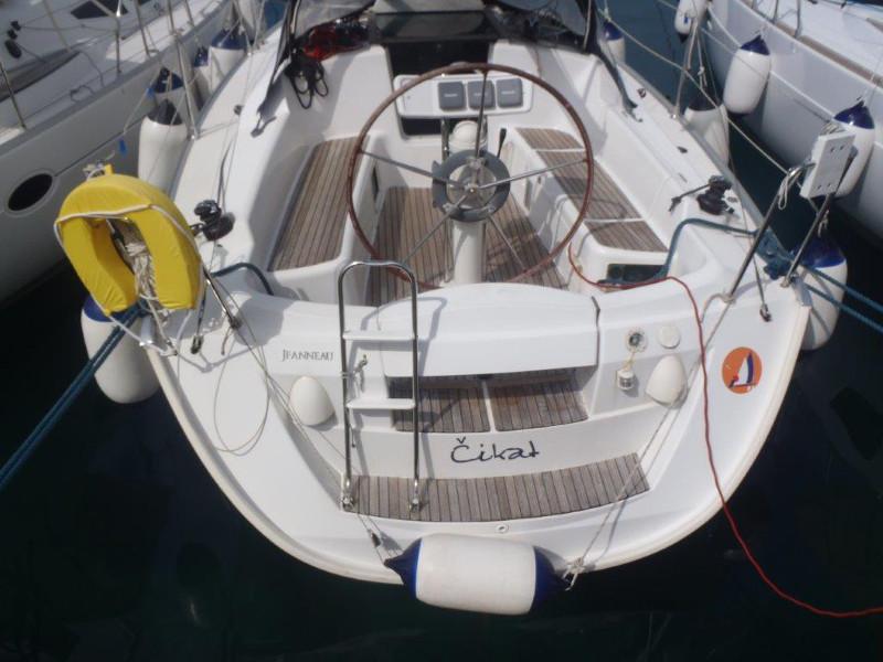 Book yachts online - sailboat - Sun Odyssey 32 i - Čikat - rent