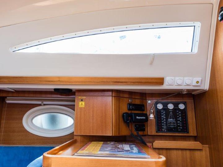 Book yachts online - sailboat - Elan 384 Impression - Aurora - rent
