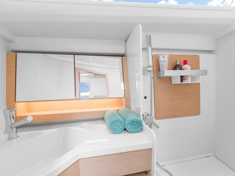 Book yachts online - sailboat - Hanse 388 - Be Smart - rent