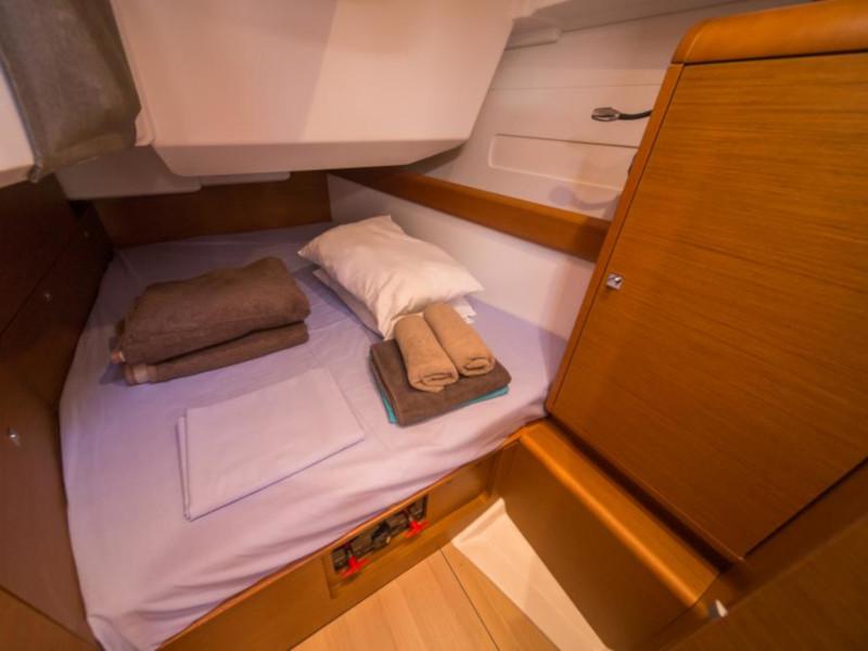 Book yachts online - sailboat - Sun Odyssey 479 - Iraklia - rent