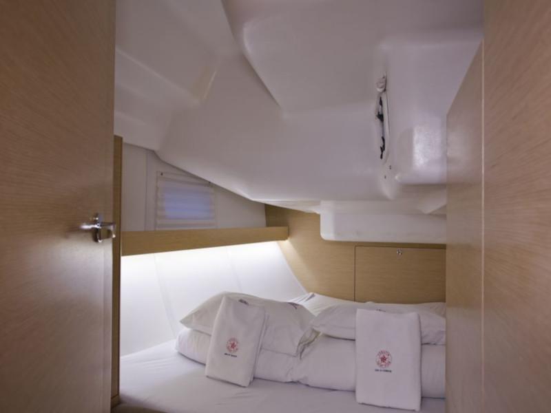 Book yachts online - sailboat - Elan Impression 45 - Elysium - rent