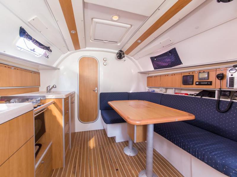 Book yachts online - sailboat - Harmony 34 - Tolstoi - rent