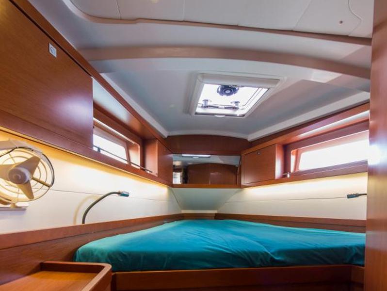 Book yachts online - sailboat - Oceanis 41 - Zlarin - rent