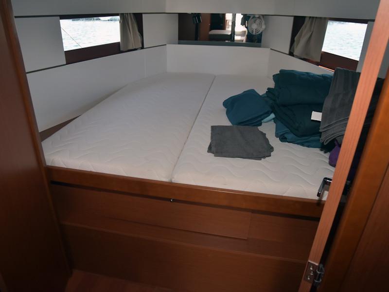 Book yachts online - sailboat - Oceanis 38.1 - Magpie - rent