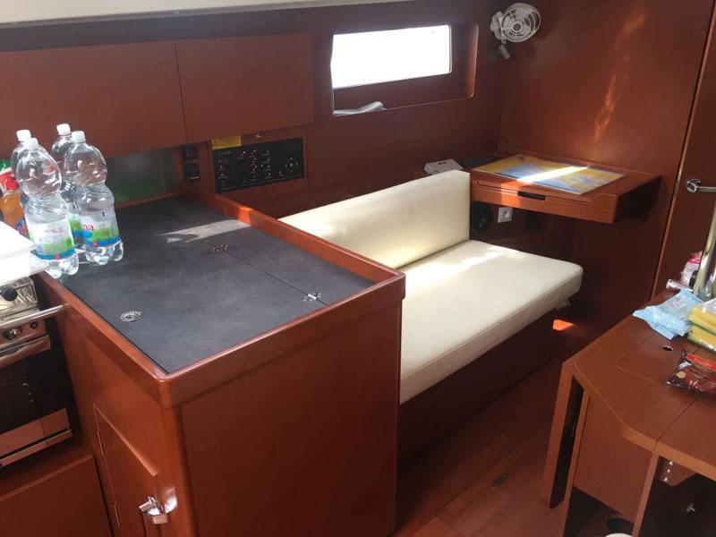 Book yachts online - sailboat - Oceanis 41.1 - Regor - rent