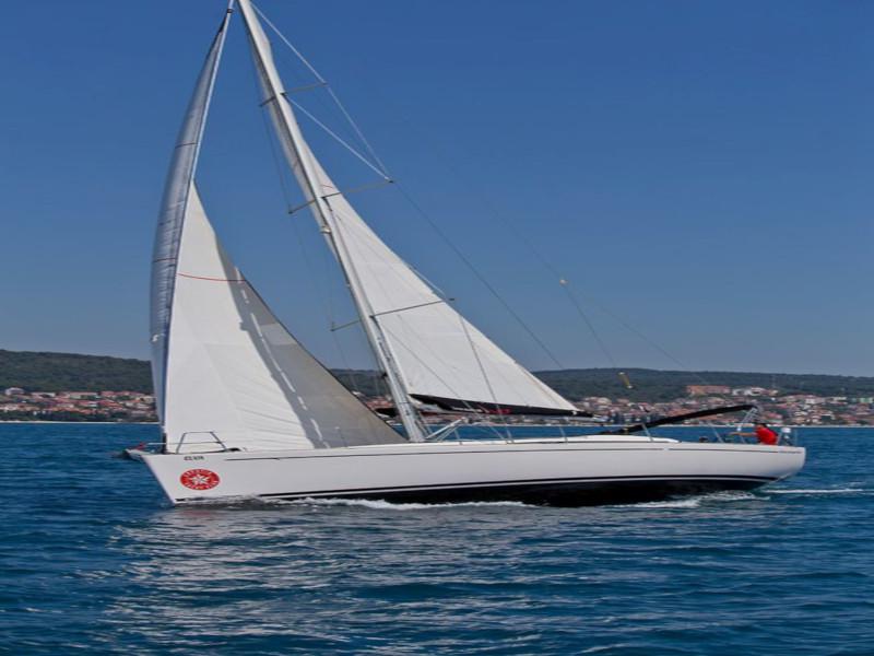 Book yachts online - sailboat - Salona 44 - Elva - rent