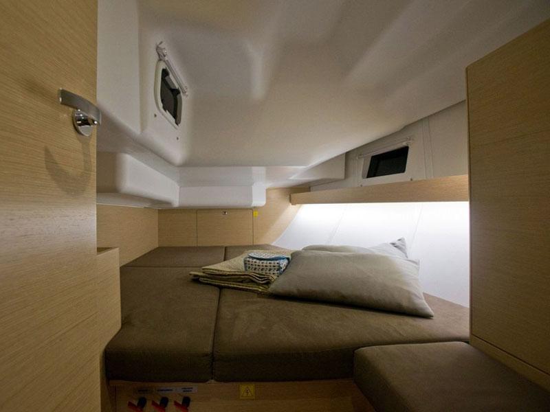 Book yachts online - sailboat - Elan Impression 40 - Google - rent