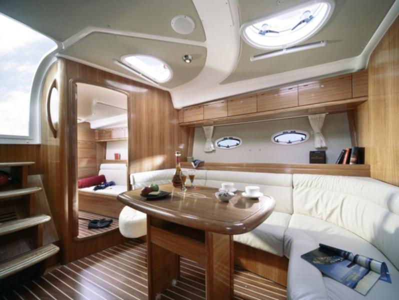 Book yachts online - motorboat - Bavaria 37 Sport - BALOTA - rent