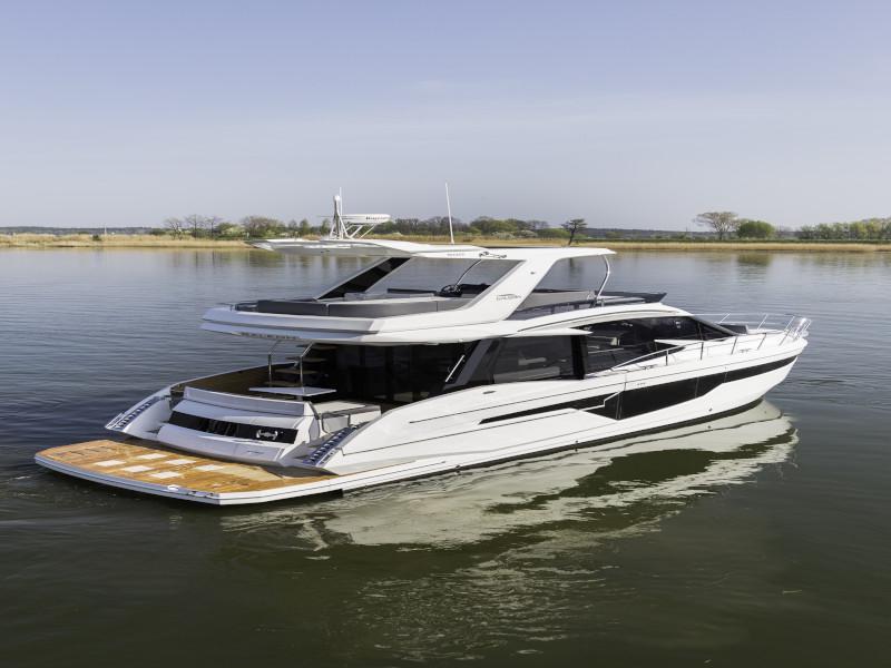 Book yachts online - motorboat - Galeon 500 Fly - Barbara - rent
