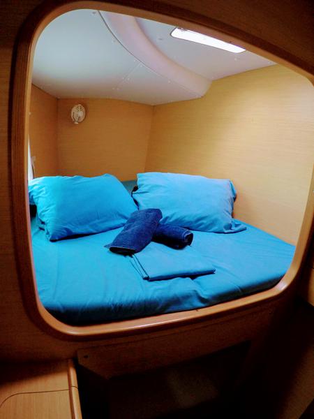Book yachts online - catamaran - Lagoon 380 - Dattilo - rent