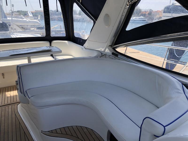 Book yachts online - motorboat - Bavaria 32 Sport - Julie - rent