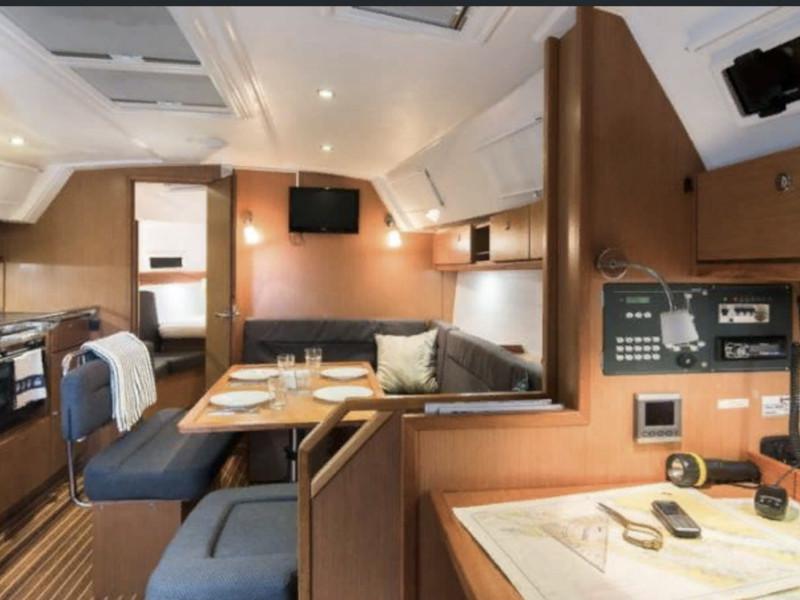 Book yachts online - sailboat - Bavaria 40 Cruiser S - Morning Glory  - rent