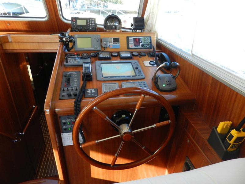 Book yachts online - motorboat - Menorquin 160 FLY - Buccara XI - rent