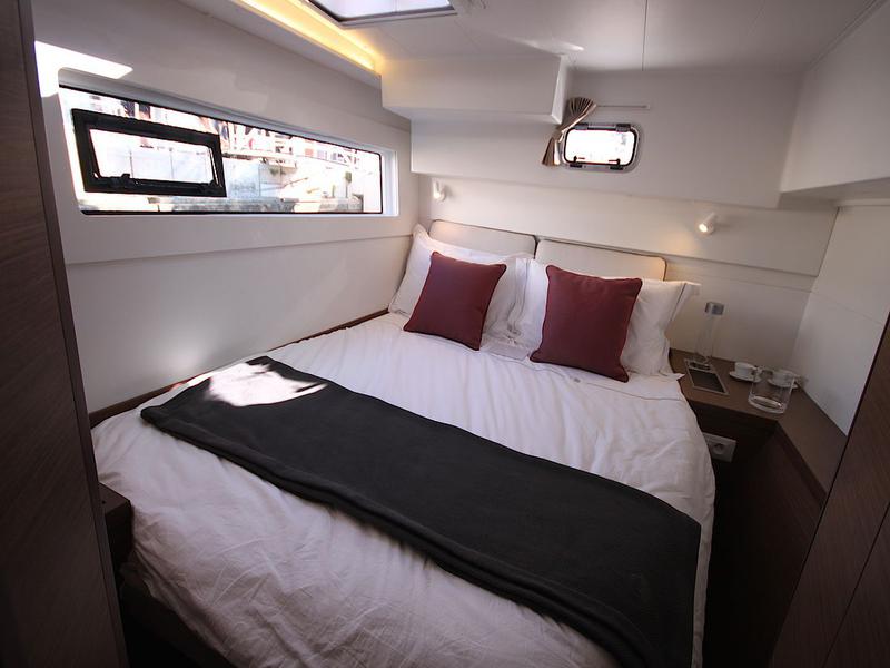 Book yachts online - catamaran - Lagoon 40 - NN - rent