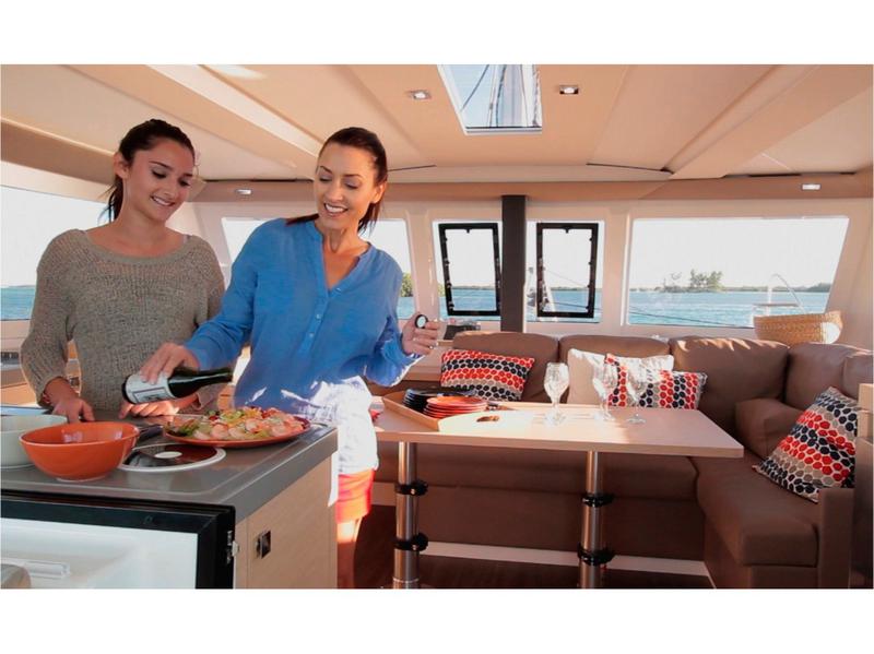 Book yachts online - catamaran - Lucia 40 - Lucia 40 - rent